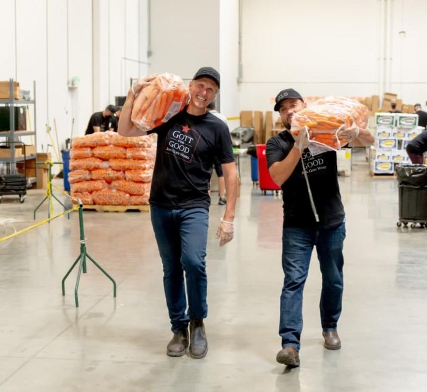 two workers working for Gott For Good